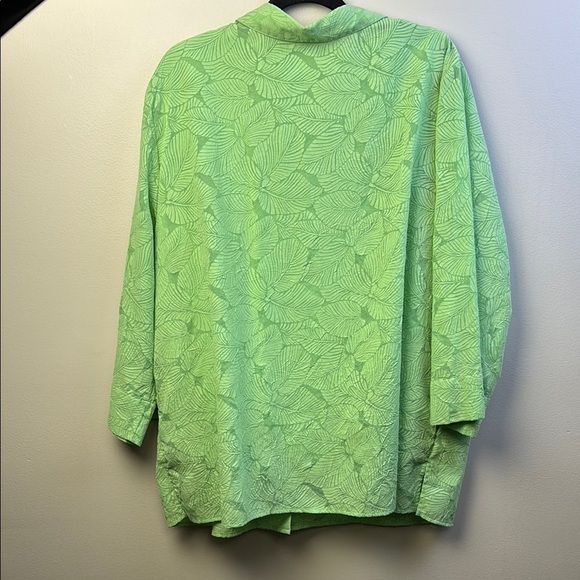 Alfred Dunner Green Leaf Pattern Button-Up Shirt size 22W - Picture 2 of 4